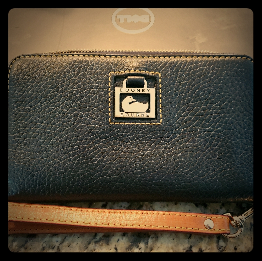 Dooney and Bourke wristlet